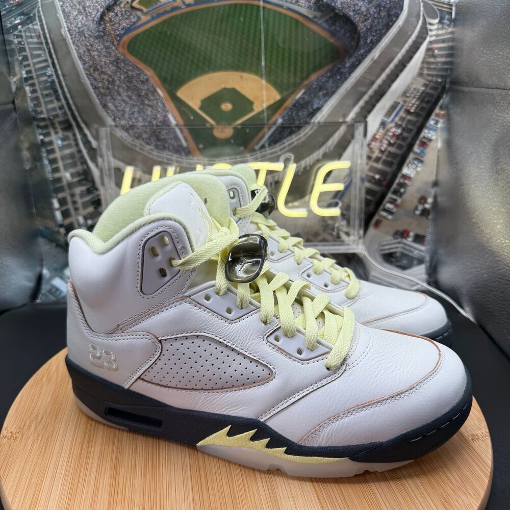 Nike Air Jordan 5 Retro Sail / Luminous Green Anthracite Women's Size 9 NEW